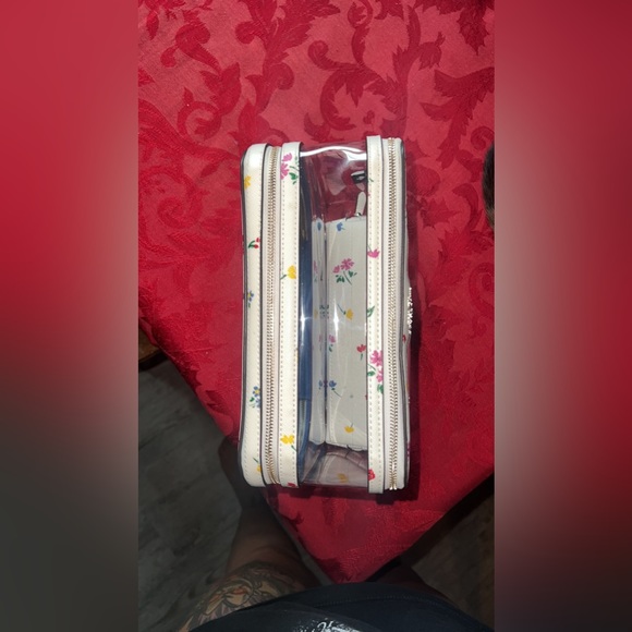 ♠️ Kate Spade ♠️ clear purse - Picture 4 of 7